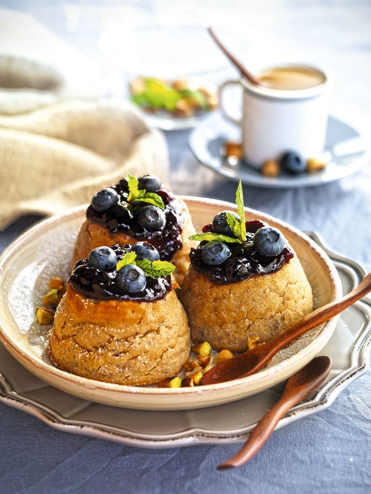 Desayunos saludables: receta de pudín de avena y frutos secos. 