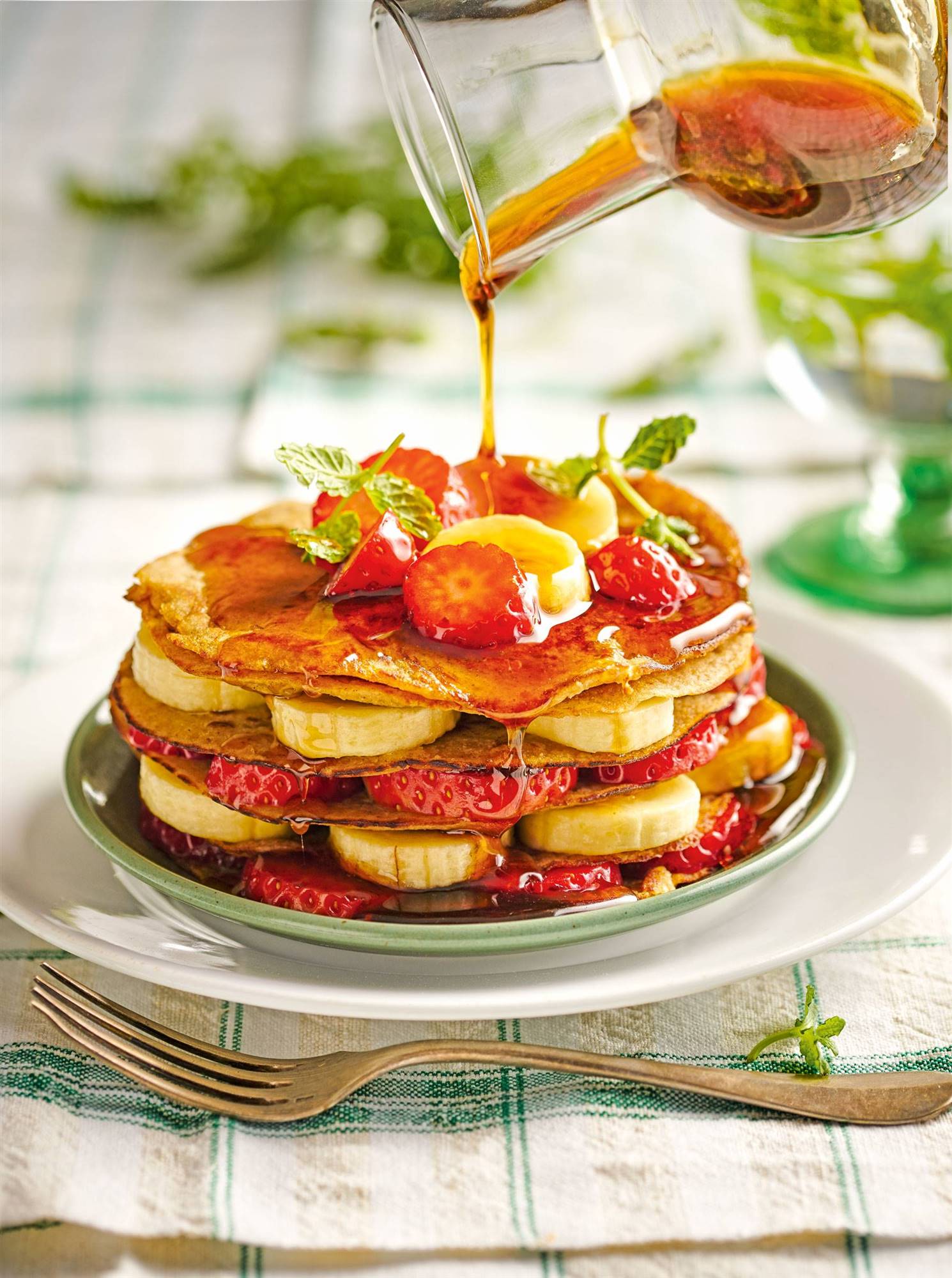 Desayunos saludables: receta de tortitas de avena con pla´tano. 